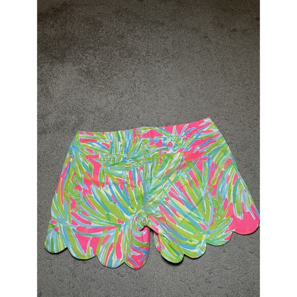 Lilly Pulitzer Buttercup Shorts Size 8 Floral Multicolor Scalloped 5" Preppy - Picture 3 of 8